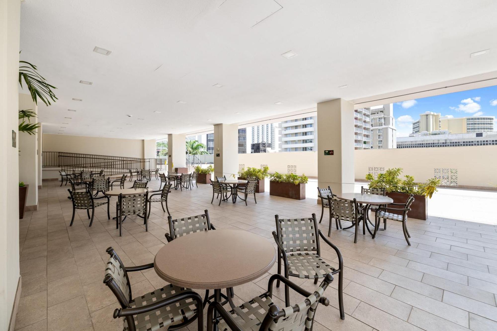 הונולולו Royal Kuhio 1606 - Spacious Studio With Diamond Head City Views In The Heart Of Waikiki! מראה חיצוני תמונה
